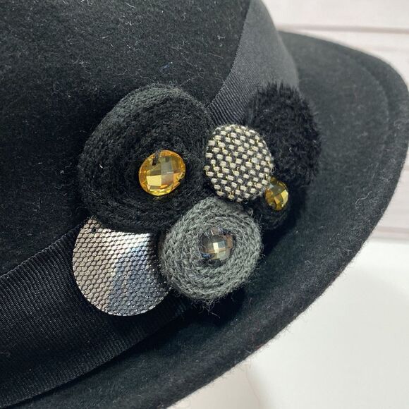 Scala Collezione Black 100% Wool Floral Detail Hat - Picture 9 of 13